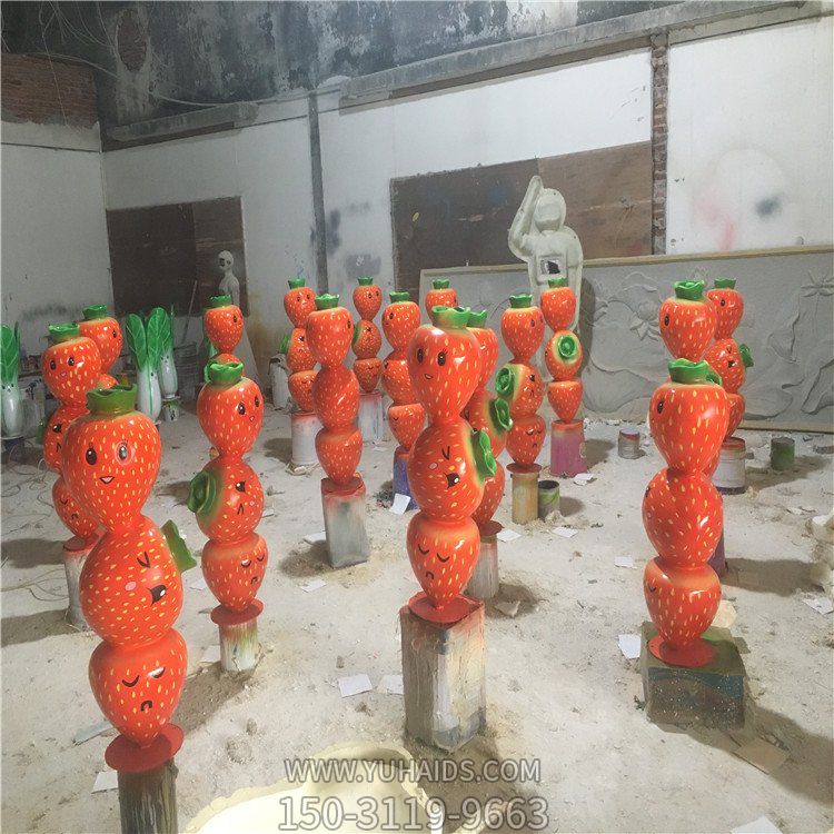糖葫芦型卡通草莓雕塑