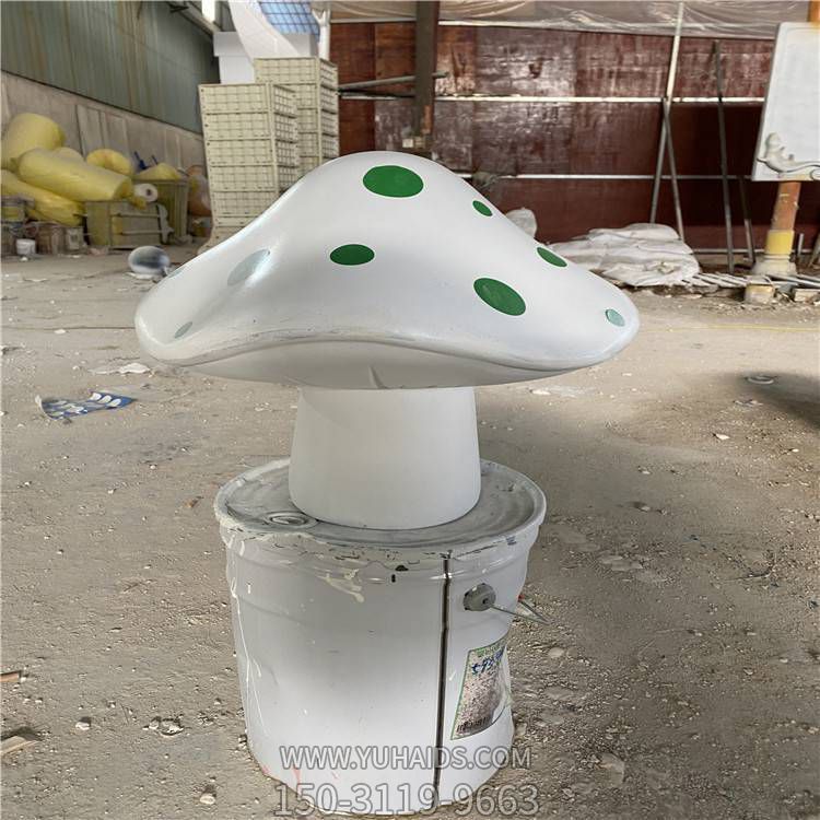 游乐园装饰玻璃钢小蘑菇景观雕塑