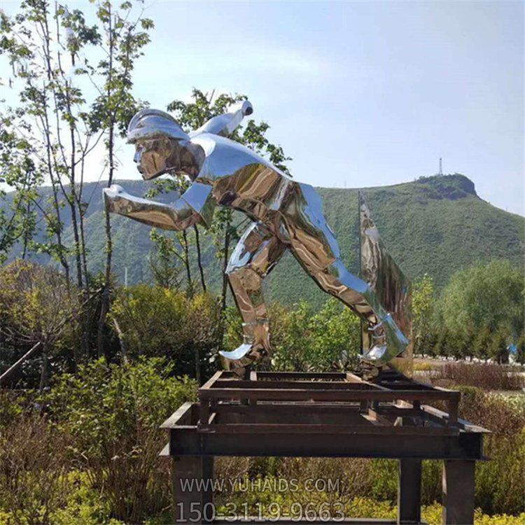 不锈钢镜面户外园林景观运动人物景观雕塑