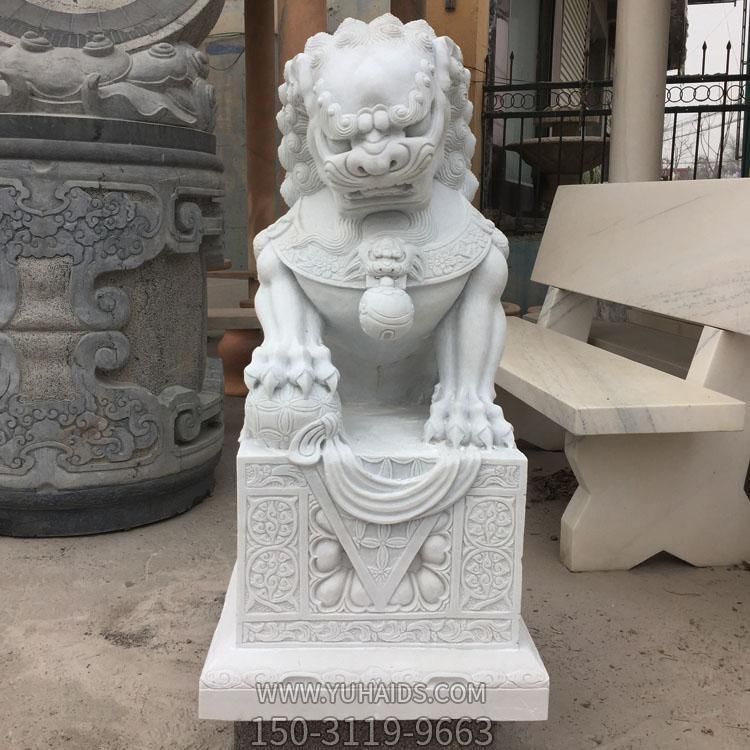 银行门口摆放天然汉白玉雕刻狮子门墩雕塑