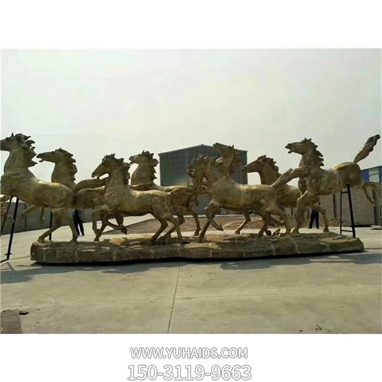 广场大型铜雕奔腾的骏马雕塑