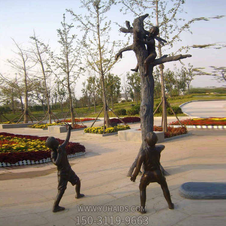 玻璃钢仿铜儿童爬树民俗公园景观小品摆件雕塑