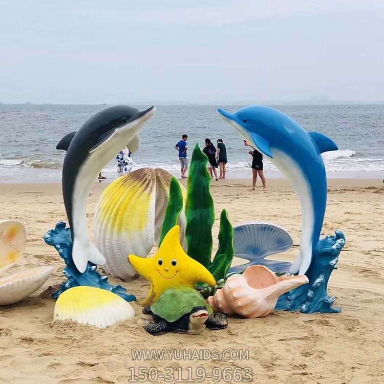 海边创意玻璃钢彩绘海洋动物海豚雕塑