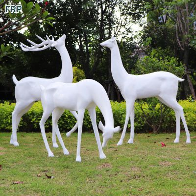 公园草坪树脂鹿雕塑