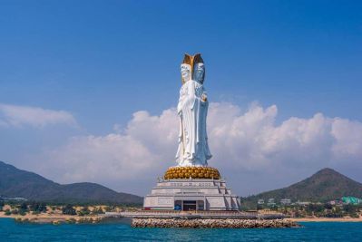 户外景区大理石石雕大型三面观音雕塑