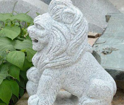 庭院寺庙砂岩石雕浮雕卧着的狮子雕塑