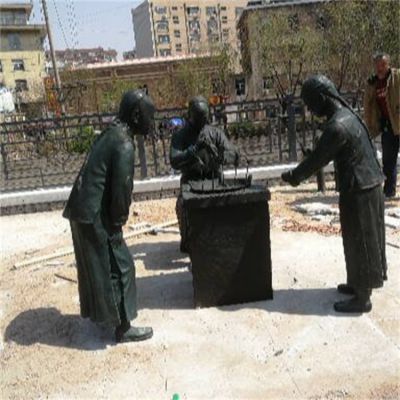 公园商业街摆放民俗人物铜雕像