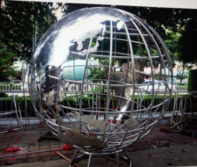 不锈钢金属镂空地球仪雕塑