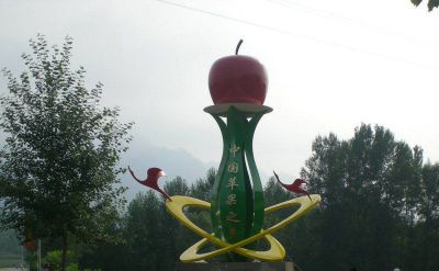 彩绘不锈钢苹果之乡雕塑