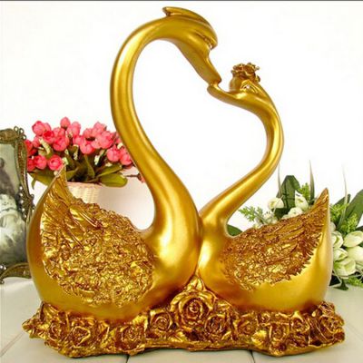 玻璃钢喷金烤漆爱心天鹅雕塑
