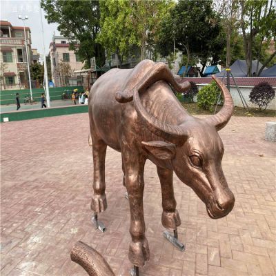 公园摆放大型玻璃钢铸铜耕地牛雕塑