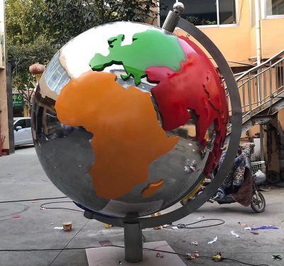 不锈钢创意彩绘镜面地球仪雕塑