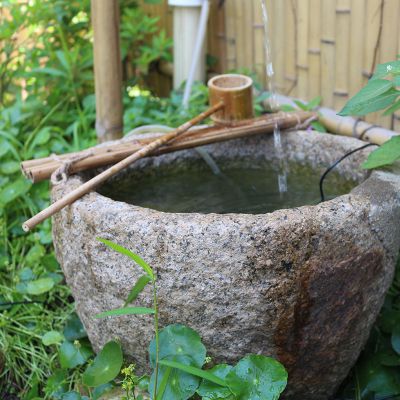 水缸造景摆件流水庭院景观日式石钵户外喷泉石槽鱼缸