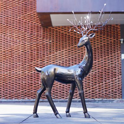 户外园林不锈钢仿铜回头看的鹿雕塑