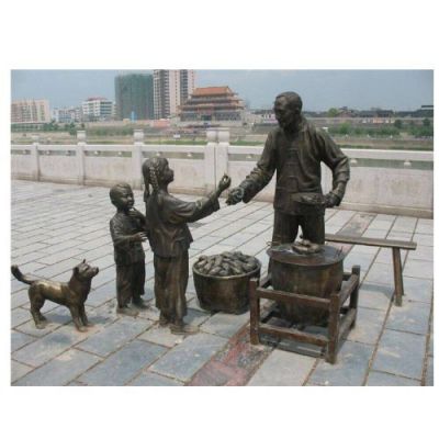 商业街摆放玻璃钢仿铜买小吃商贩民俗小品