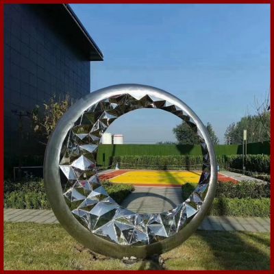 不锈钢异性块面镜面圆环雕塑