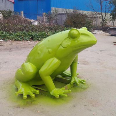 公园草坪摆放玻璃钢青蛙小品不锈钢动物雕塑