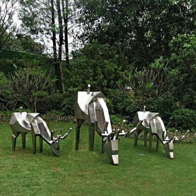 园林草地摆放不锈钢几何鹿雕塑
