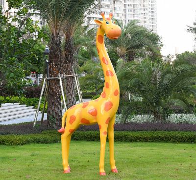 玻璃钢公园景区仿真动物景观长颈鹿雕塑
