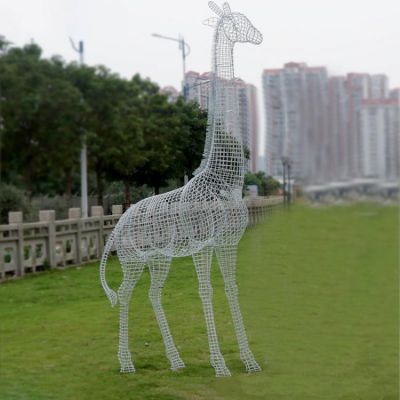 不锈钢镂空网格户外公园大型抽象动物长颈鹿雕塑