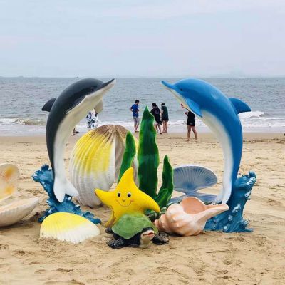 海边创意玻璃钢彩绘海洋动物海豚雕塑