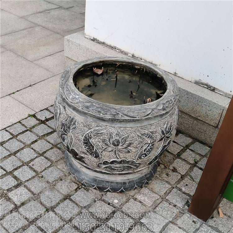 庭院摆放芝麻黑仿古鱼缸花盆雕塑
