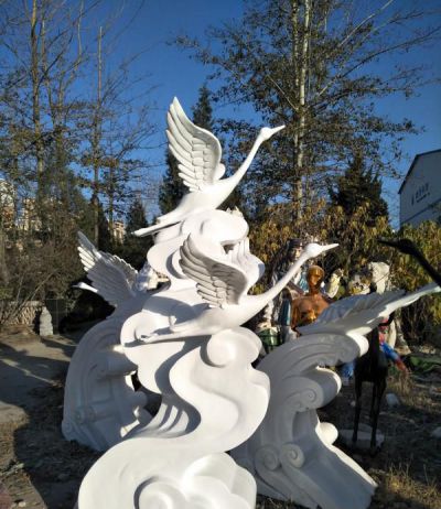 公园创意大理石飞翔天鹅雕塑