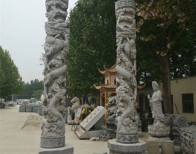 寺庙门前装饰石雕龙柱雕刻