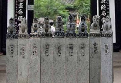 古建筑园林门前摆放大理石多款动物拴马柱雕塑