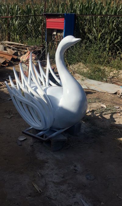 湖边游泳玻璃钢白色天鹅雕塑