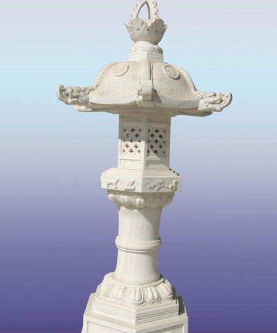 灯笼雕塑-汉白玉庭院摆放灯笼石雕塑