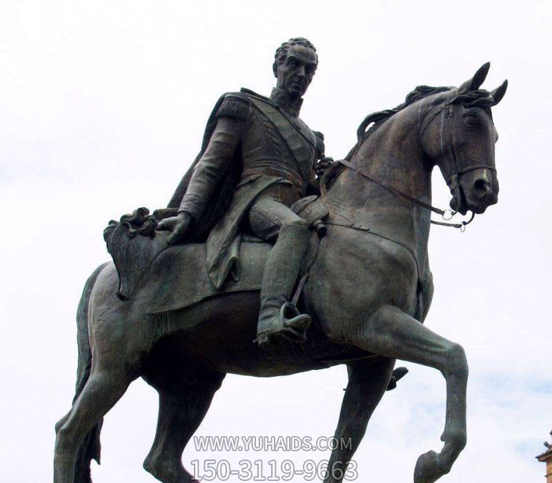 公园景区的西方人物铜雕骑马雕塑