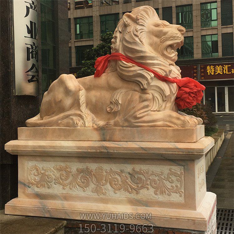 会所酒店门口大型晚霞红大理石石雕狮子雕塑