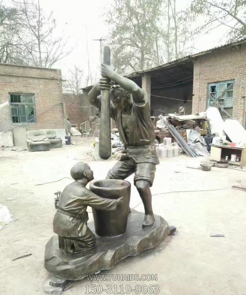 商业街摆放制作传统小吃打糍粑人物玻璃钢仿铜雕塑