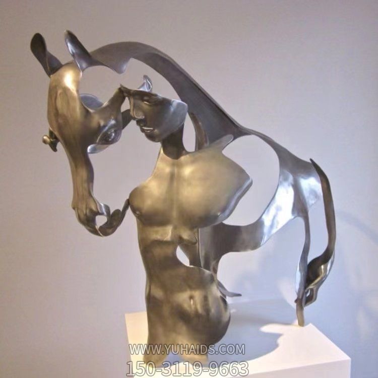 抽象创意不锈钢人物，动物马景观雕塑