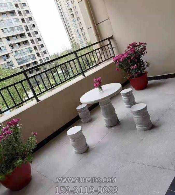 小区阳台摆放大理石休息圆形石桌石凳雕塑
