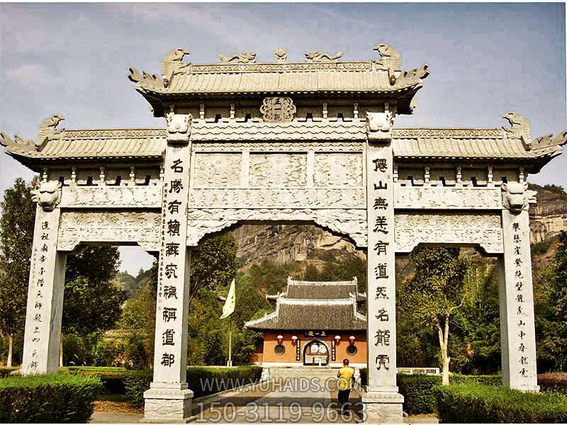 寺院景区三门石雕牌坊雕塑