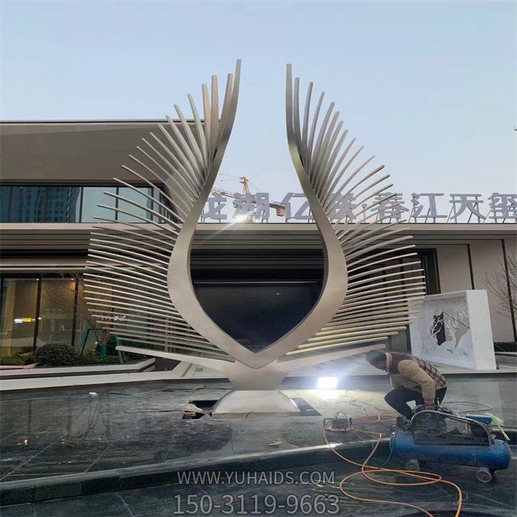 不锈钢几何户外酒店广场翅膀雕塑