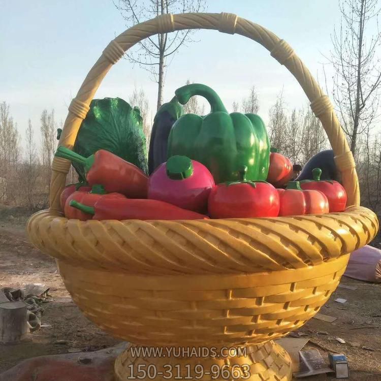 园林户外玻璃钢仿铜彩绘大型蔬菜蓝子雕塑