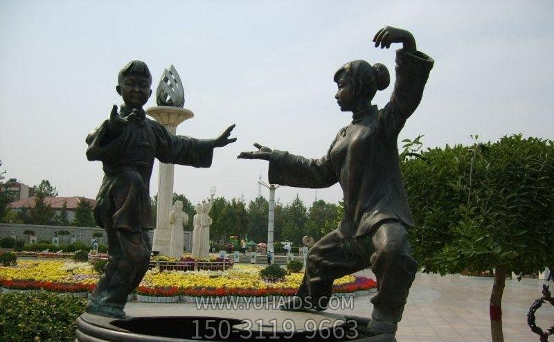 公园练太极拳的人物小品做旧青铜雕塑