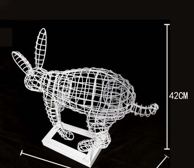 室内装饰一只不锈钢镂空兔子雕塑