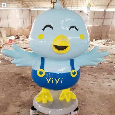 幼儿园玻璃钢卡通彩绘小鸡雕塑摆件