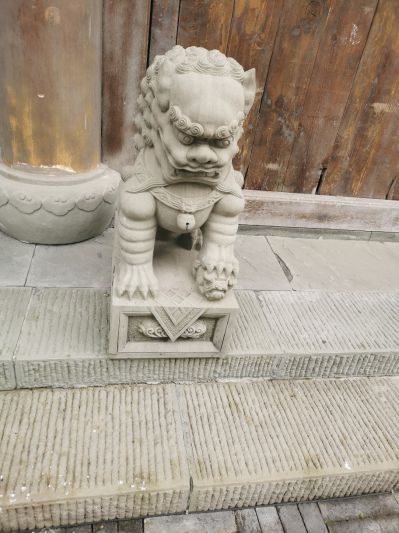 庭院门口大理石石雕一只狮子雕塑