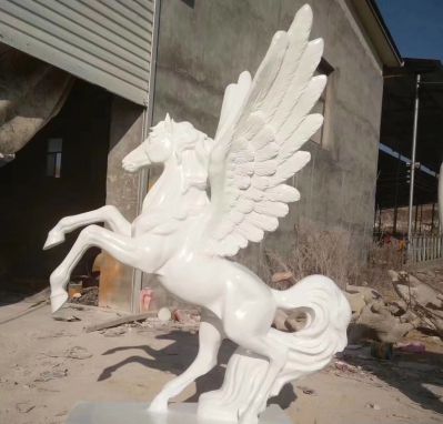 公园里摆放的起飞的汉白玉石雕创意飞马雕塑