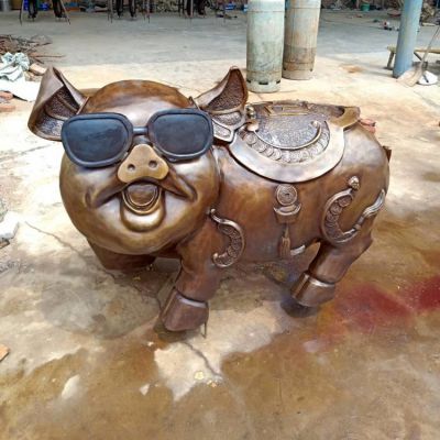 玻璃钢仿铜创意猪雕塑
