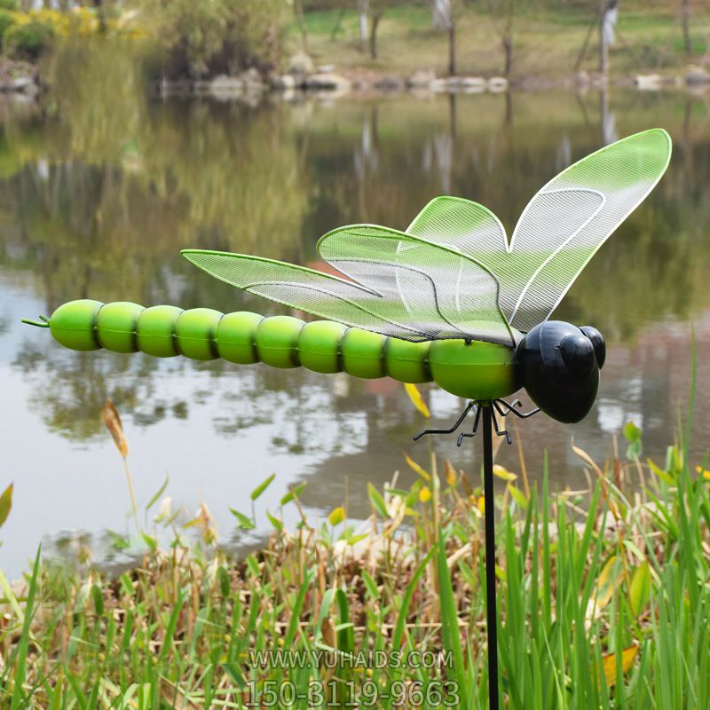 儿童花园广场卡通玻璃钢蜻蜓雕塑