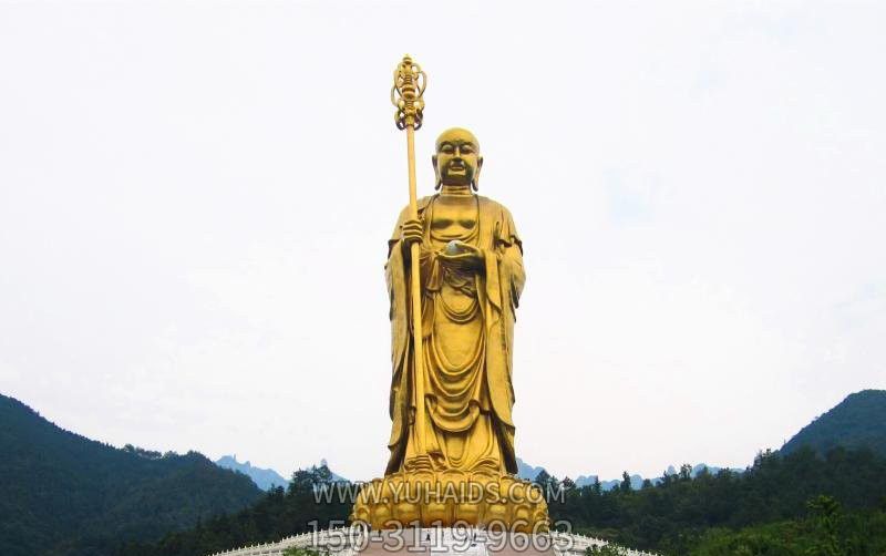户外大型铜雕拿法杖的地藏王雕塑