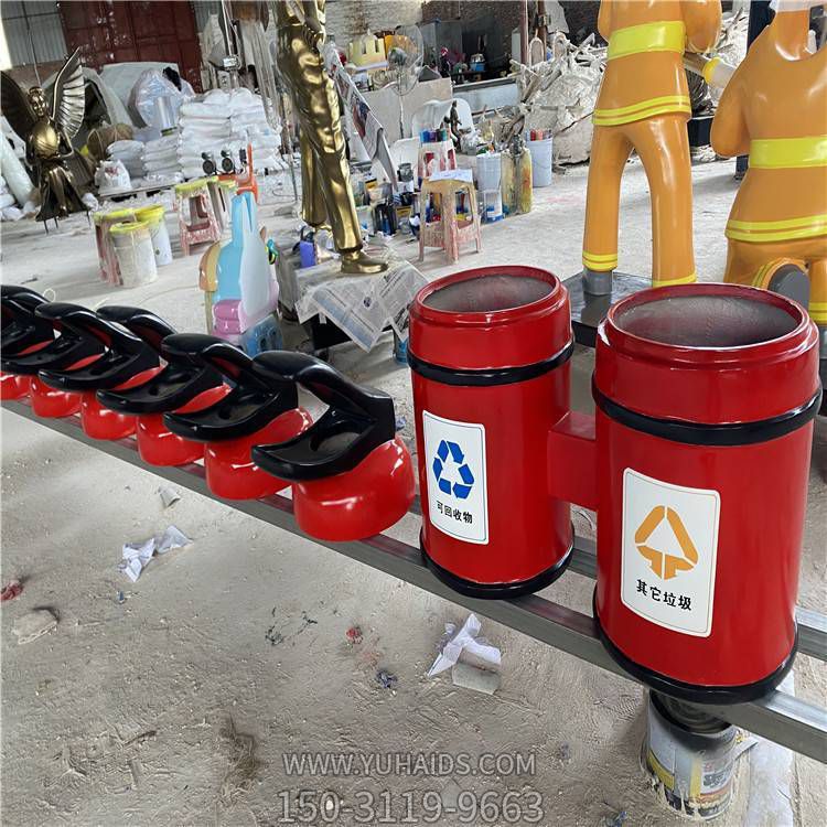 玻璃钢创意灭火器垃圾桶雕塑