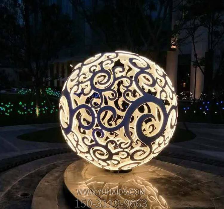 不锈钢城市夜晚发光镂空球雕塑