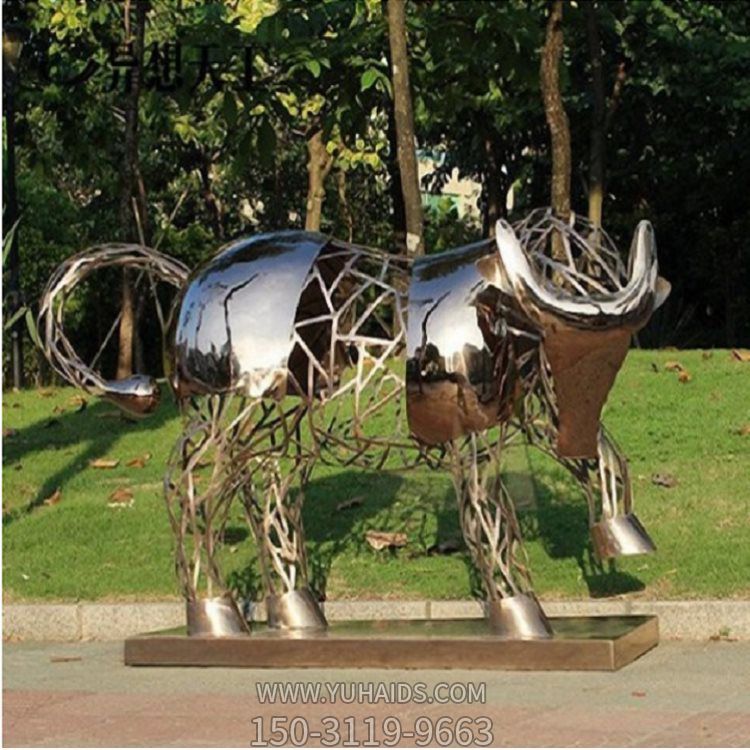 公园不锈钢镜面镂空户外镜面抽象动物雕塑